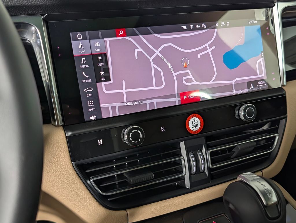 New 2026 Porsche Macan AWD/4WD image 33