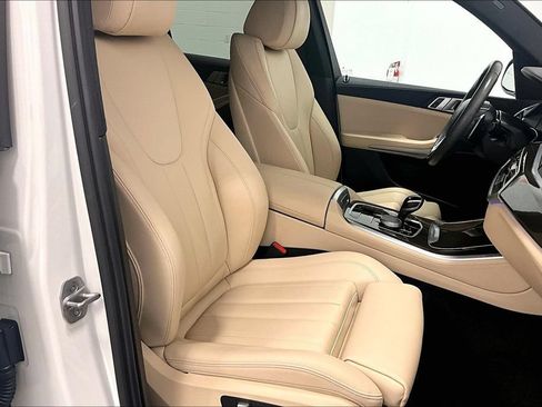 Used 2022 BMW X5 xDrive40i w/ Premium Package AWD/4WD image 7