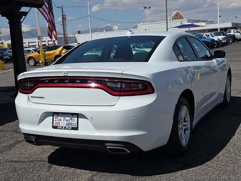 Used 2023 Dodge Charger SXT image 4