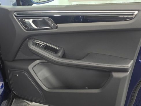 New 2026 Porsche Macan AWD/4WD image 27
