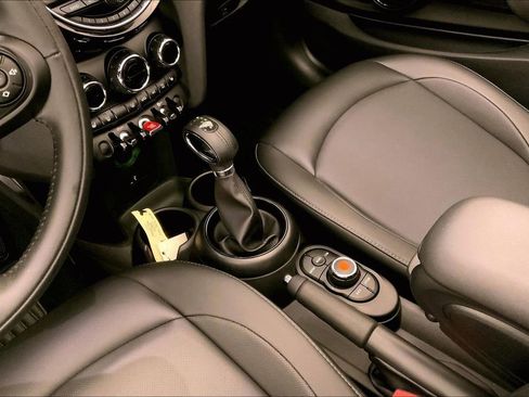 Used 2019 MINI Cooper Convertible w/ Signature Upholstery Package FWD image 22