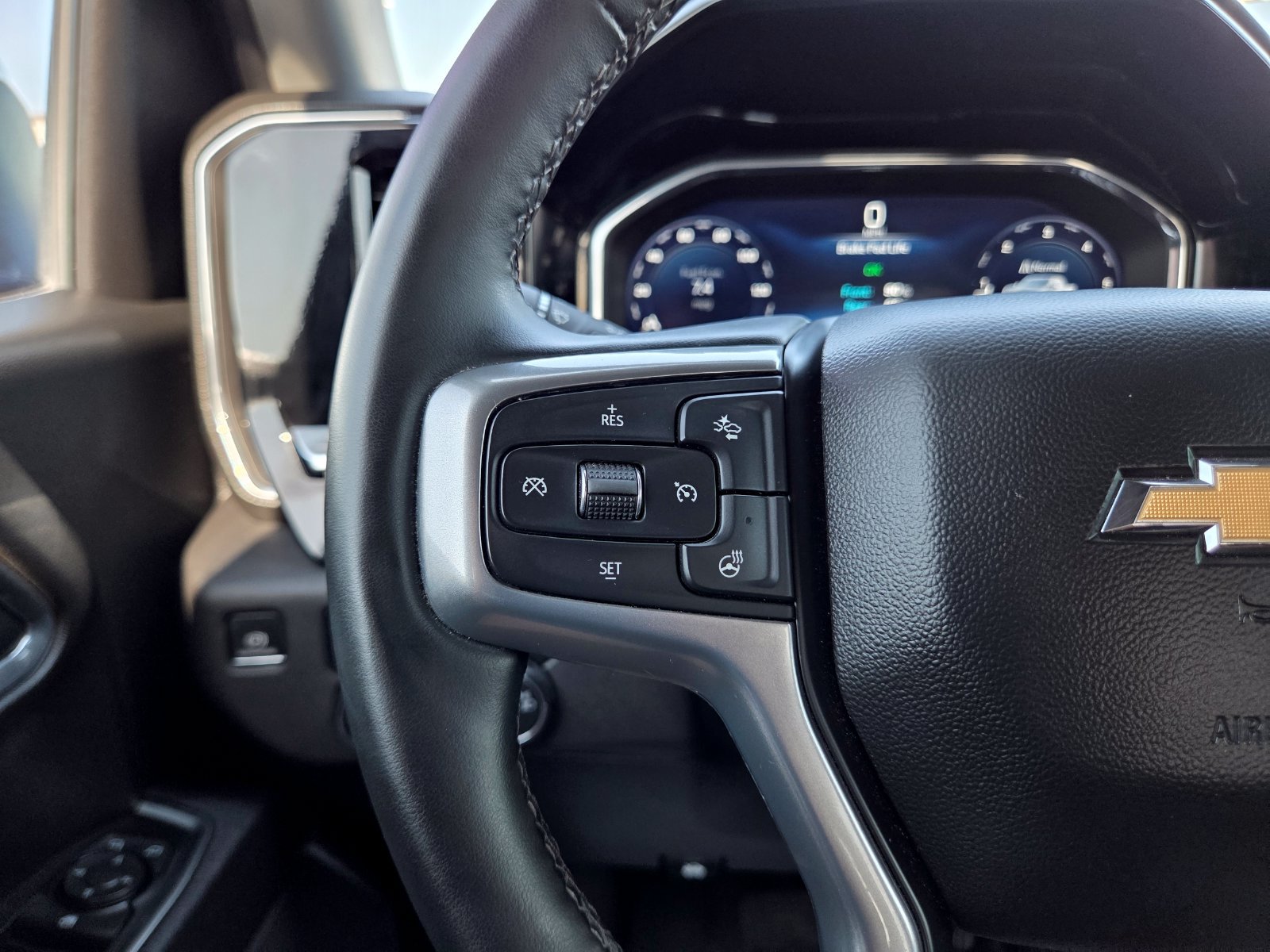 Used 2025 Chevrolet Silverado 1500 LT w/ Texas Edition Plus RWD image 43