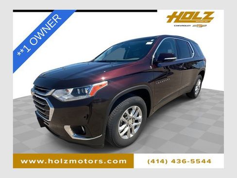 Certified 2020 Chevrolet Traverse LT w/ Driver Confidence II Package AWD/4WD image 1