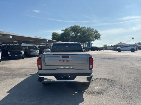 Used 2024 GMC Sierra 1500 SLE w/ Preferred Package AWD/4WD image 6