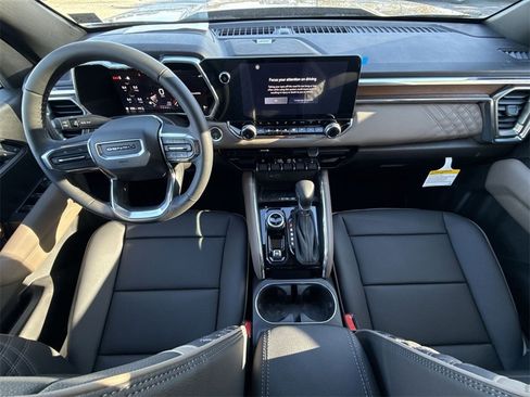 New 2026 GMC Canyon Denali image 23