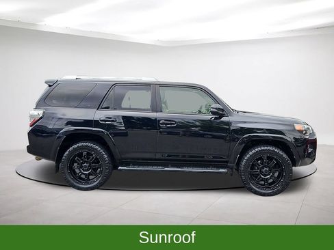 Used 2018 Toyota 4Runner SR5 Premium AWD/4WD image 8