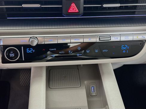 Used 2024 Hyundai Ioniq 6 SEL RWD image 23