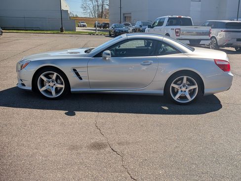 Used 2013 Mercedes-Benz SL 550 image 6