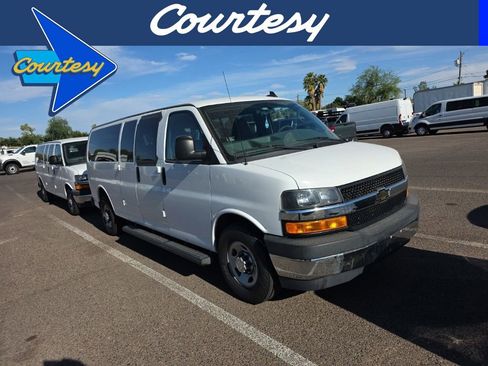 Used 2017 Chevrolet Express 3500 LT w/ LT Preferred Equipment Group RWD image 1