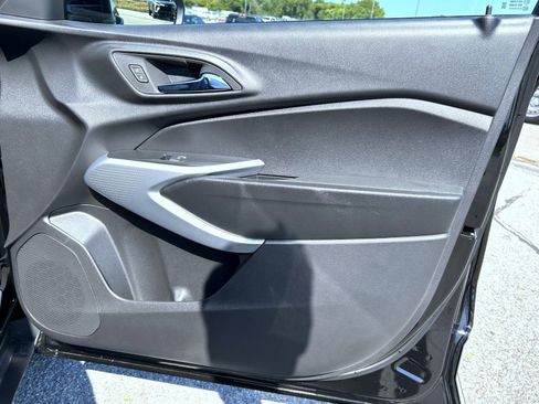 New 2026 Chevrolet Trax RS w/ Sunroof Package image 15