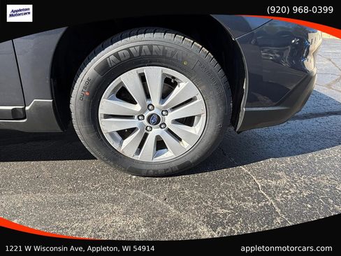 Used 2017 Subaru Outback 2.5i Premium AWD/4WD image 23