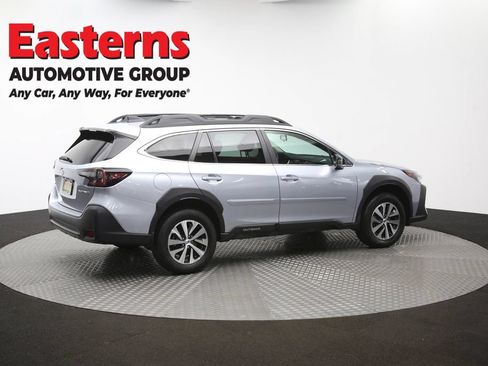Used 2025 Subaru Outback Premium AWD/4WD image 36