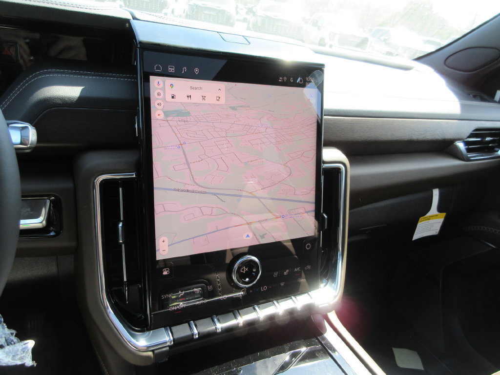 New 2026 GMC Yukon XL Denali Ultimate AWD/4WD image 17