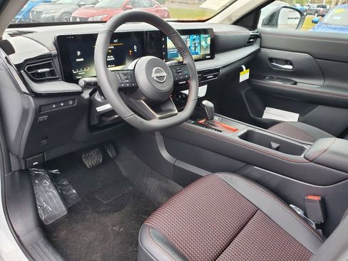 New 2026 Nissan Kicks SR FWD image 19