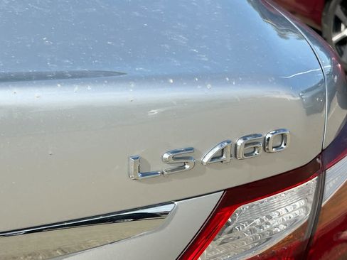 Used 2011 Lexus LS 460 w/ Luxury Value Edition RWD image 21