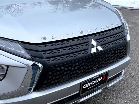 Used 2023 Mitsubishi Eclipse Cross SE image 32