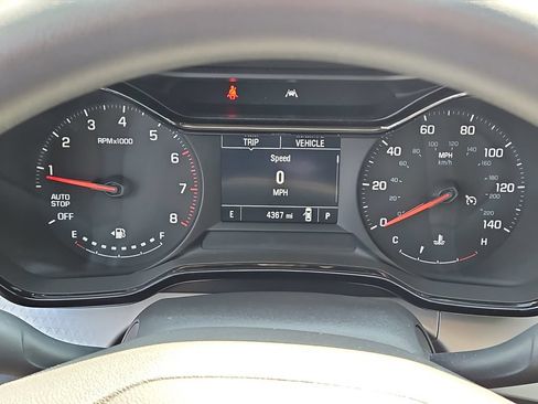 Used 2024 Chevrolet Trax LS w/ LS Convenience Package FWD image 25