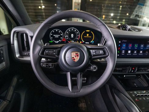 New 2026 Porsche Cayenne S image 33