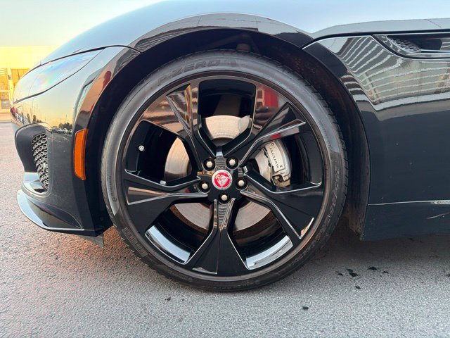 Used 2021 Jaguar F-TYPE Coupe RWD image 11