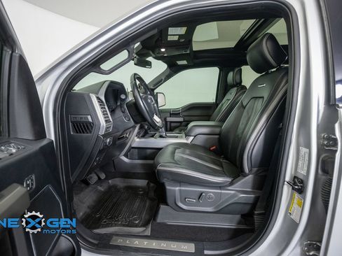 Used 2019 Ford F150 Platinum w/ Equipment Group 701A Luxury AWD/4WD image 11