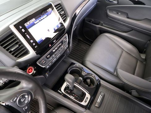 Used 2019 Honda Ridgeline RTL-E image 40
