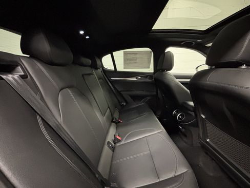 New 2025 Alfa Romeo Stelvio Sprint image 14