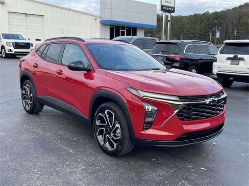 New 2026 Chevrolet Trax RS w/ Sunroof Package image 4