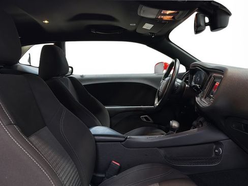 Used 2023 Dodge Challenger SXT RWD image 12