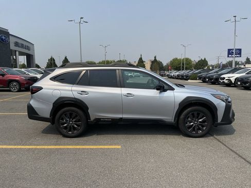 Certified 2025 Subaru Outback Onyx Edition w/ Popular Package #2 AWD/4WD image 11