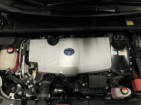 Certified 2016 Toyota Prius Four image 12