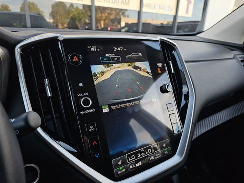 Used 2025 Subaru Ascent Premium image 31