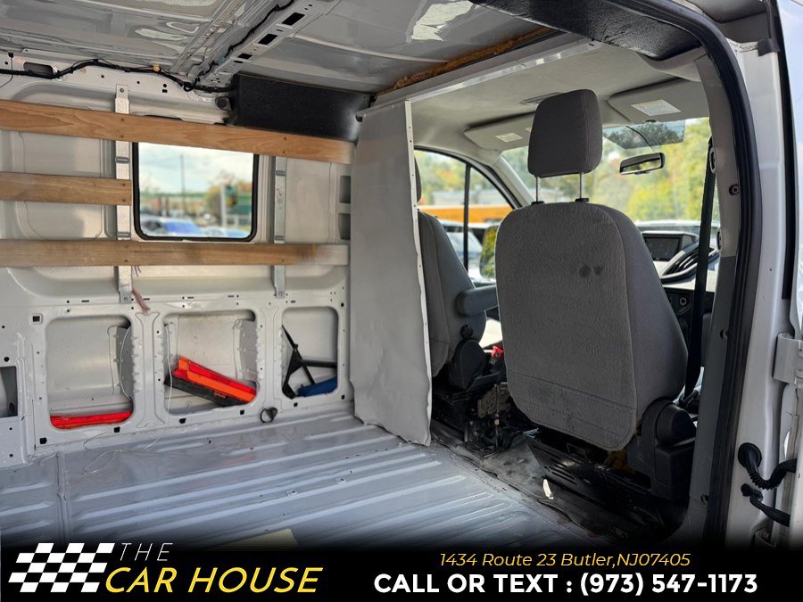 Used 2015 Ford Transit 250 130 Low Roof w/ Exterior Upgrade Package RWD image 19