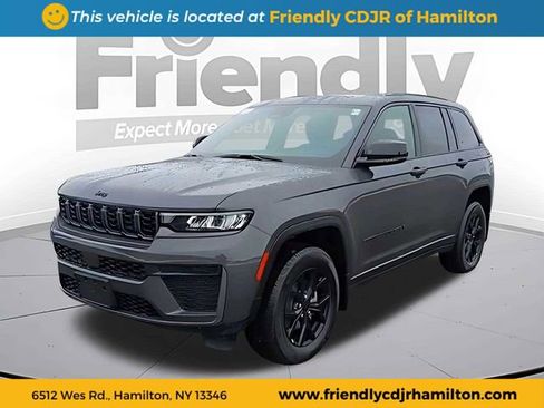 New 2026 Jeep Grand Cherokee Altitude AWD/4WD image 1