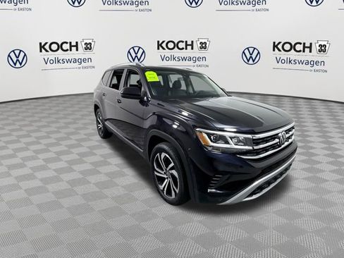 Used 2023 Volkswagen Atlas SEL image 2
