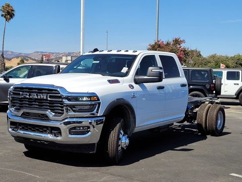 New 2025 RAM 3500 Tradesman image 8