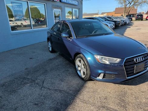 Used 2018 Audi A3 2.0T Premium FWD image 4