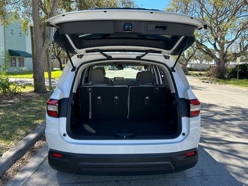 Used 2023 Honda Pilot LX image 37