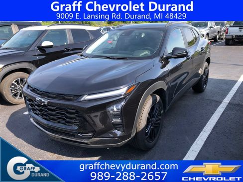Used 2025 Chevrolet Trax ACTIV w/ Driver Confidence Package FWD image 1