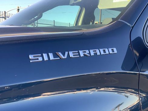 Certified 2021 Chevrolet Silverado 1500 Custom image 31