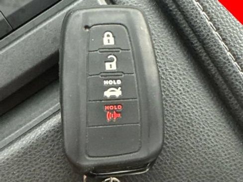 Used 2024 Toyota Grand Highlander AWD image 16