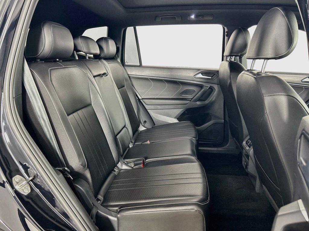 Certified 2024 Volkswagen Tiguan SE R-Line AWD/4WD image 27