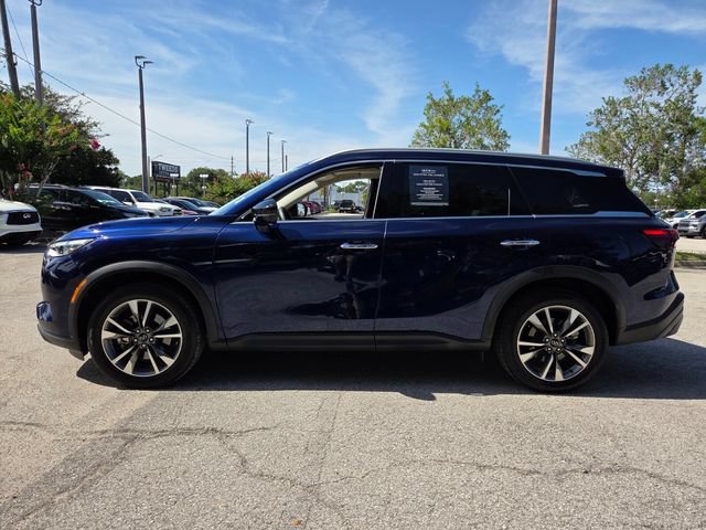 Used 2025 INFINITI QX60 Luxe w/ Vision Package FWD image 4