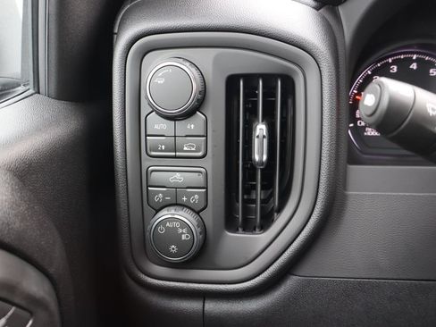 New 2026 Chevrolet Silverado 1500 Custom AWD/4WD image 10