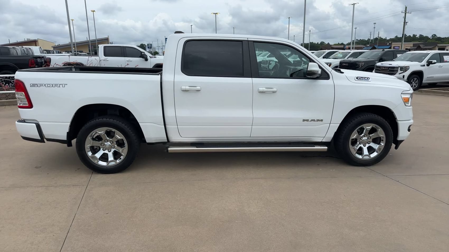 Used 2023 RAM 1500 Big Horn AWD/4WD image 2