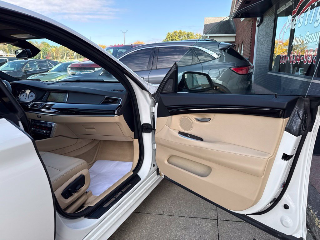 Used 2016 BMW 535i Gran Turismo xDrive AWD/4WD image 46