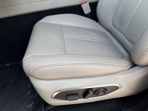 Used 2023 Jeep Wagoneer Series II w/ Convenience Group I AWD/4WD image 24