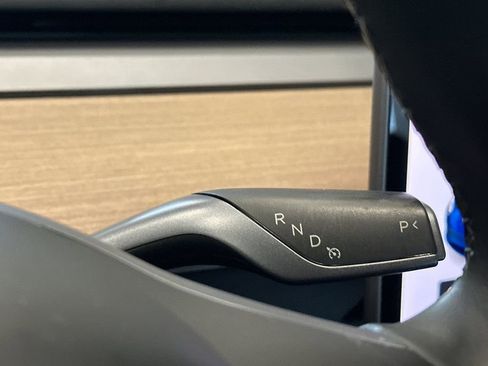 Used 2018 Tesla Model 3 Long Range RWD image 21