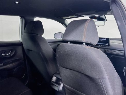 Used 2023 Honda HR-V Sport image 8