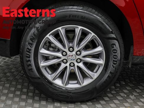 Used 2024 Buick Enclave Premium image 35