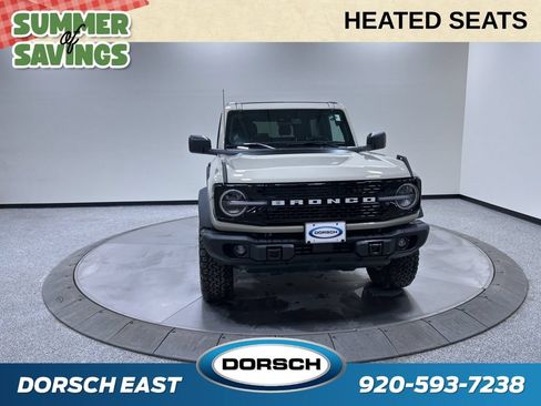 Used 2025 Ford Bronco Badlands AWD/4WD image 2